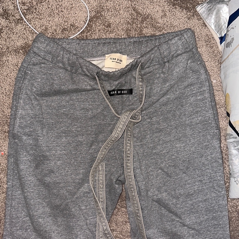 Fear of God Core men’s sweatpants grey xs but fits women’s xs- small